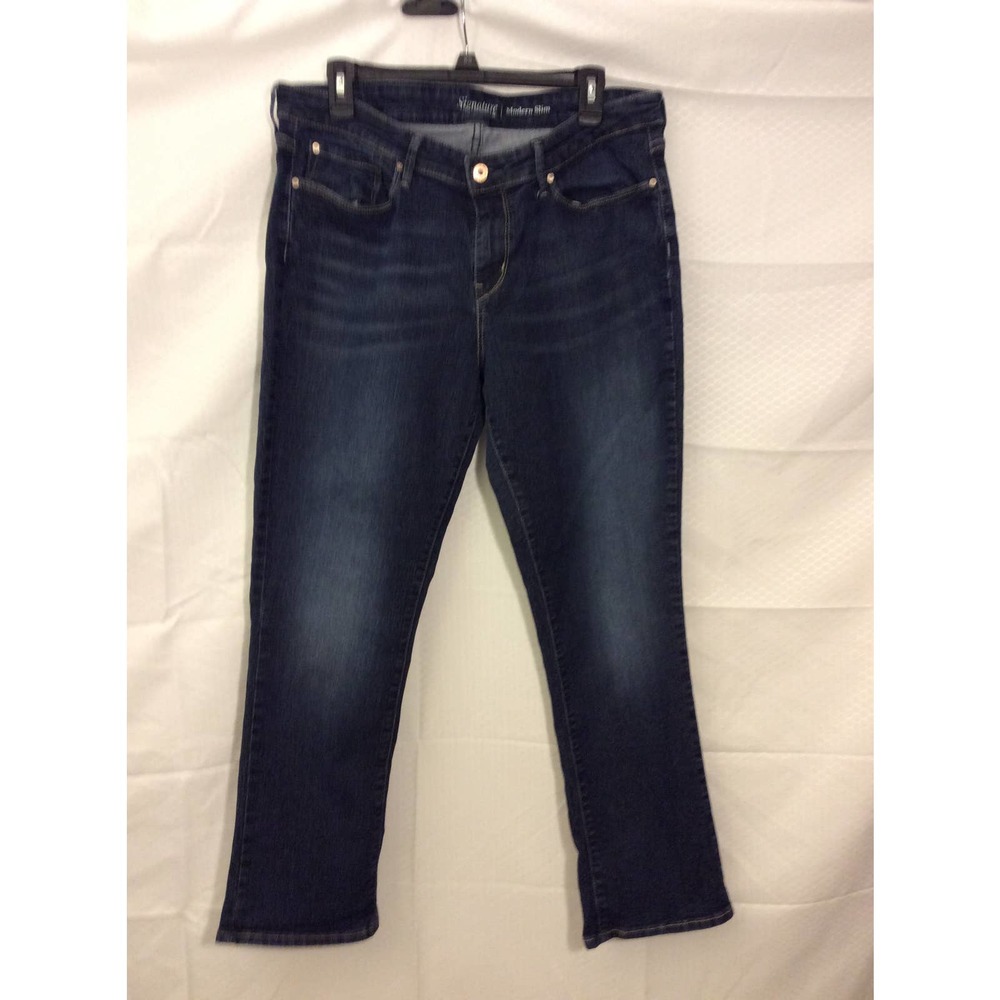 Levi Signature Modern Slim Jeans in Women size 16M